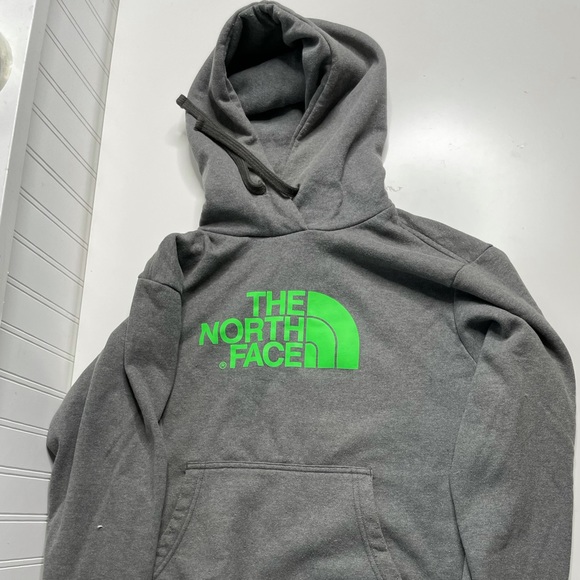 Grey and green North face hoodie, great condition never worn, size small - Picture 2 of 3